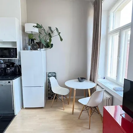 Elegant In Down Town Apartment *